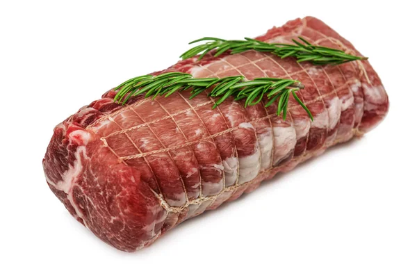 Sepotong Daging Mentah Dengan Rosemary Terisolasi Pada Whiute — Stok Foto