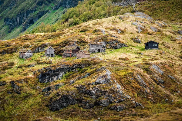 Típicas Cabanas Norueguesas Altas Montanhas Bela Paisagem — Fotografia de Stock