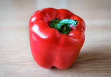 Masada olgun kırmızı biber