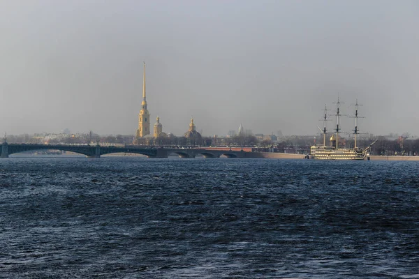 Dia Nebuloso Vista Fortaleza Pedro Paulo São Petersburgo Rússia — Fotografia de Stock