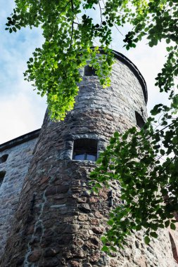 Ortaçağ şövalyelerinin kalesinin iç avlusu. Vyborg, Rusya, Haziran 2020