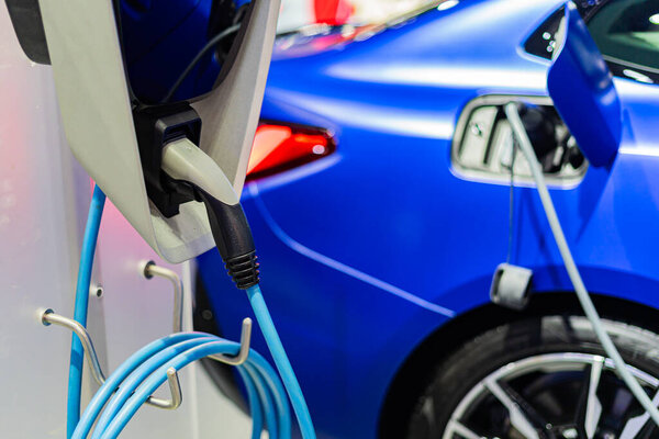 Электрический автомобиль зарядное устройство, автомобиль будущего, электрическая энергия, чистая энергия