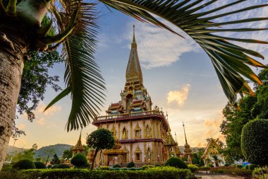 Pagoda Chalong Temple Phuket Tayland.
