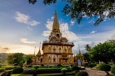 Pagoda Chalong Temple Phuket Tayland.