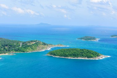 Siyah kaya bakış açısı Phuket Tayland.