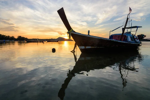 Twilight Morning Light Avec Silhouette Bateau Rawai Plage Phuket Thaïlande — Photo