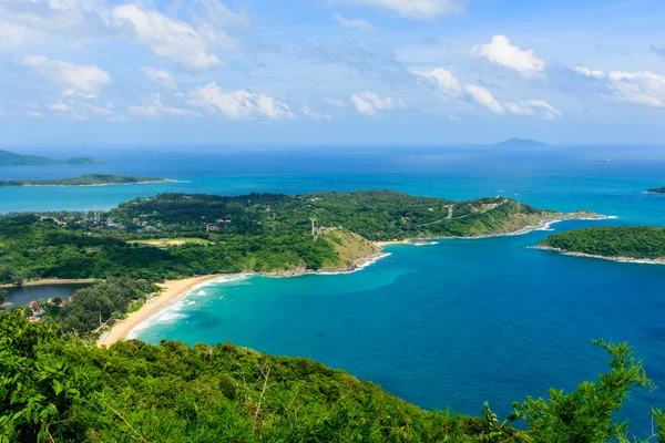 Siyah kaya bakış açısı Phuket Tayland.