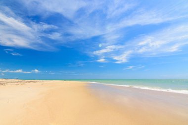 Güzel andaman Denizi, açık watet, tatilinizi beyaz kum Phuket Tayland.