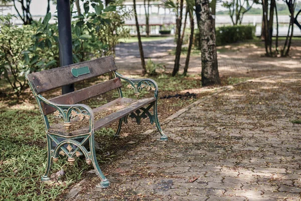 Long chair, in the park