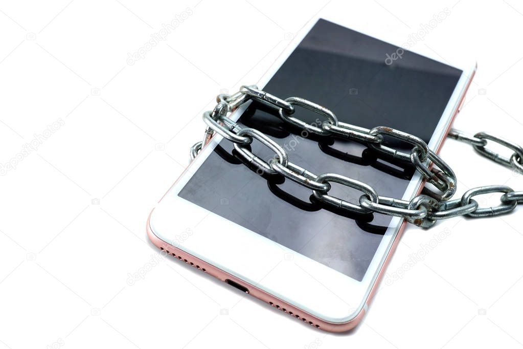  Phone hack theft lock chain. Network Security.