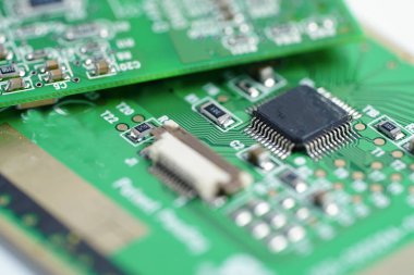 E-atık elektronik, bilgisayar devresi işlemci çip anakart çekirdek işlemci elektronik cihaz : veri kavramı, donanım, teknisyen ve teknoloji