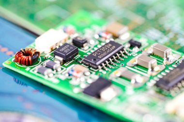 E-atık elektronik, bilgisayar devresi işlemci çip anakart çekirdek işlemci elektronik cihaz : veri kavramı, donanım, teknisyen ve teknoloji