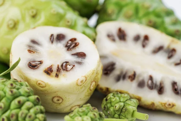 Noni Morinda Citrifolia Fruits — Stock Photo, Image