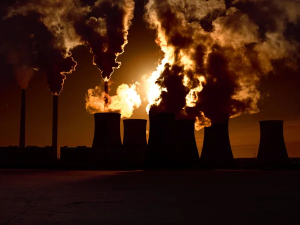 Dramático Atardecer Invierno Sobre Central Eléctrica Carbón —  Fotos de Stock