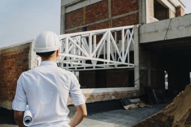 Erkek sahibi bina da işlerin nasıl gidiyor arıyor