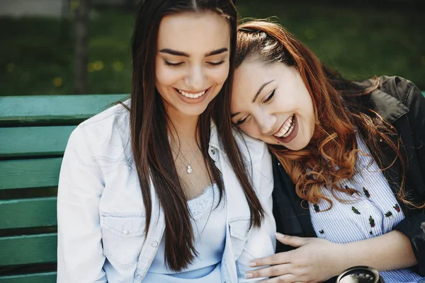 Close Portrait Two Amazing Girlfriends Having Fun Bench While Girl — Stock Photo, Image