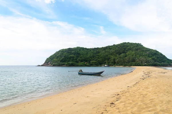 Landscape Boat Sea Blue Sky Morning — Stock Photo, Image