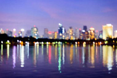 Soyut kentsel gece lambası Bokeh Bangkok 'ta şehrin arka planında, Tayland şehrinde.