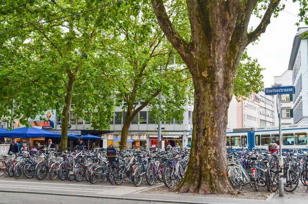 Beaucoup Vélos Pour Service Suisse — Photo