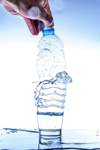 Empty Bottle Glass Water Splashing Reflection — Stock Photo, Image