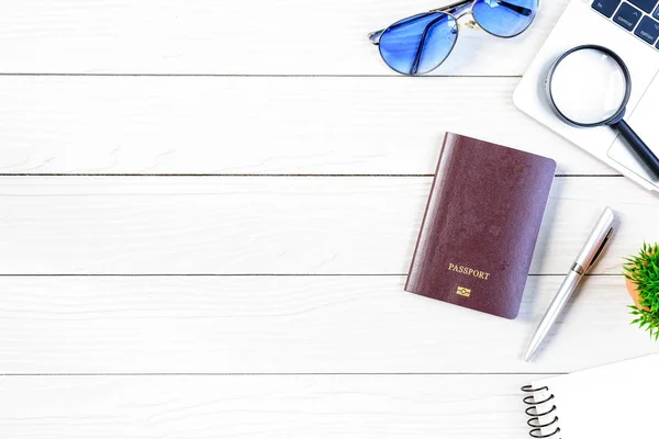 Worker Employee Desk Has Trip Dreaming Preparing Journey Travel World — Stock Photo, Image