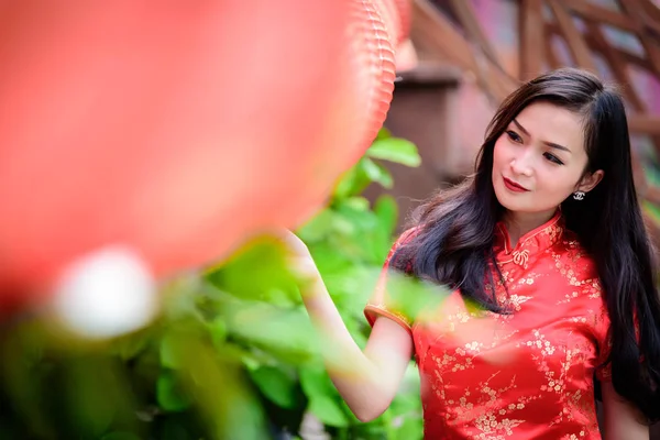 Portret Van Aziatisch Chinees Thais Meisje Met Gelukkig Chinees Nieuwjaar — Stockfoto