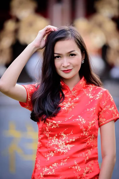 Porträtt Asiatisk Kinesisk Och Thailändsk Flicka Med Happy Chinese New — Stockfoto