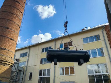 Siyah endüstriyel ısı eşanjörü ulaşım