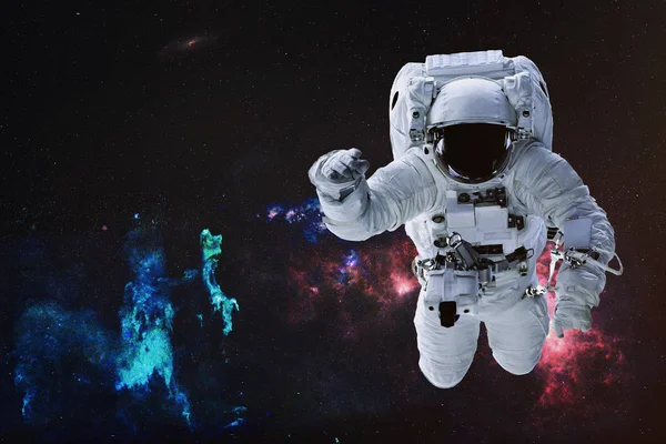 Uzayda tek astronot
