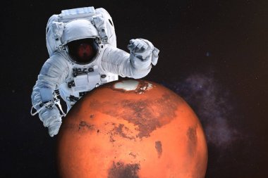 Mars gezegeni yakınında dev astronot