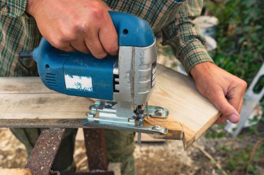 Elinde elektrikli yapboz ahşap Tahta testere