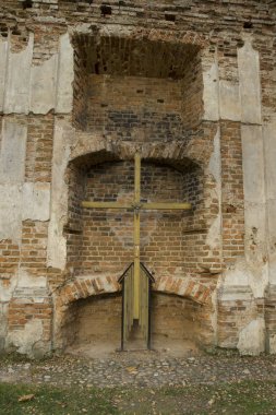 Kalıntıları harap binalarda