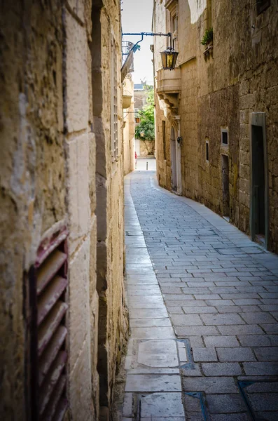 Mdina, Malta, sessiz şehir sokakları.
