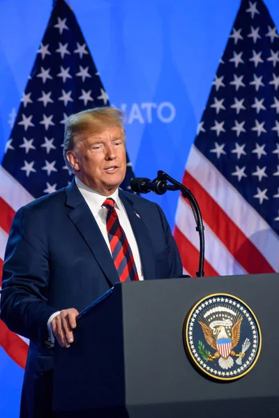 12.07.2018. BRÜZSEL, BELGIUM. NATO (Kuzey Atlantik Antlaşması Örgütü) SUMMMIT 2018 yılında Amerika Birleşik Devletleri Başkanı Donald Trump 'ın basın toplantısı. 