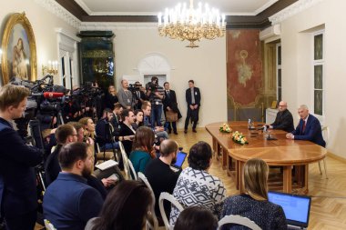 23.01.2019. Riga, Letonya. Yeni Başbakan Letonya, Arturs Krisjanis Karins conferfence basın. Letonya (Saeima Büyük Millet Meclisi).