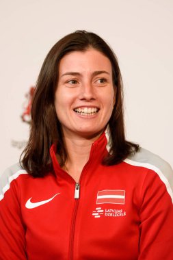 05.02.2019. Riga, Letonya. Anastasija Sevastova, takım Letonya. Merkez Tren İstasyonu Riga dünya Grup II ilk tur Oyunlar önce taraftarlarla toplantı sırasında takım Letonya Fedcup için Üyeler.