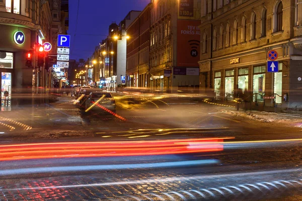 2019 Riga Lettland Selektives Fokusfoto Langzeitbelichtungsfoto Ampeln Der Rigaer City — Stockfoto