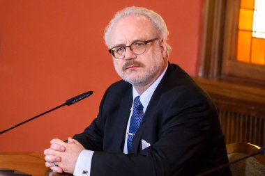 Riga, Letonya. 29 Mayıs 2019. Egils Levits, Letonya'nın yeni seçilen Başkanı , Letonya Parlamentosu'nda basın toplantısı sırasında. 