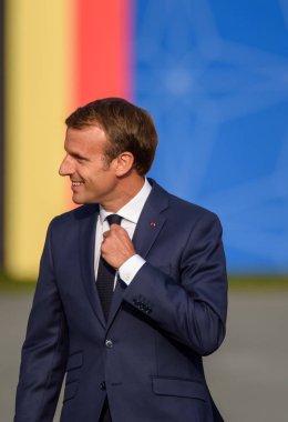 Brüksel, Belçika - 11 Temmuz 2018: Fransa Cumhurbaşkanı Emmanuel Macron, 2018 Nato Zirvesi'nde, Çalışma yemeğinden önce aile fotoğrafı sırasında