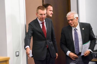Riga, Letonya. 30 Ağustos 2019. Josep Borrell Fontelles, Dışişleri, Avrupa Birliği ve İşbirliği Bakanı ve Edgars Rinkevics, Letonya Dışişleri Bakanı basın toplantısı. Letonya Dışişleri Bakanlığı, Riga.