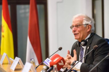 Riga, Letonya. 30 Ağustos 2019. Josep Borrell Fontelles, Dışişleri, Avrupa Birliği ve İşbirliği Bakanı ve Edgars Rinkevics, Letonya Dışişleri Bakanı basın toplantısı. Letonya Dışişleri Bakanlığı, Riga.