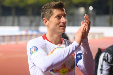 Riga, Letonya. 10 Ekim 2019. Robert Lewandoski, Uefa Euro 2020 'den sonra Letonya milli futbol takımı ve Polonya takımı arasında oynanan ön eleme maçından sonra.