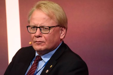 Riga, Letonya. 11 Ekim 2019. Peter Hultqvist, 2019 Riga Konferansı sırasında İsveç Savunma Bakanı. Genel Kurul: Kapsamlı & Kolektif Kuruluş Natos 'un Gelecekteki Savunma Vakfı
