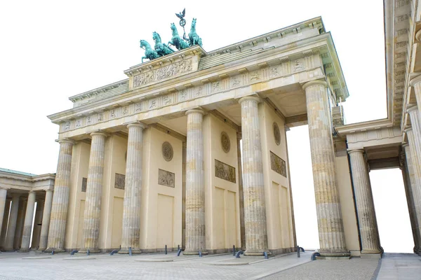 Porte Brandenburger Isolé Sur Fond Blanc Célèbre Monument Berlin Allemagne — Photo