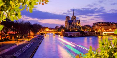 Notre Dame'da seine Nehri boyunca alacakaranlık, paris, Fransa