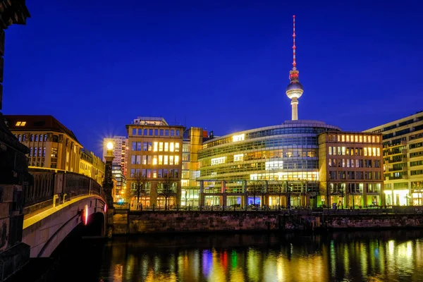 Klassischer Blick Auf Die Berliner Skyline Der Dämmerung Zur Blauen — Stockfoto