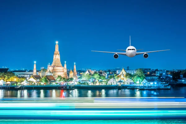 Front Real Plane Aircraft Wat Arun Twilight Time Background — Stock Photo, Image