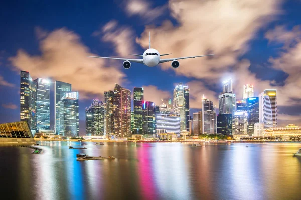Фронт Реального Самолета Фоне Городского Пейзажа Сингапура — стоковое фото
