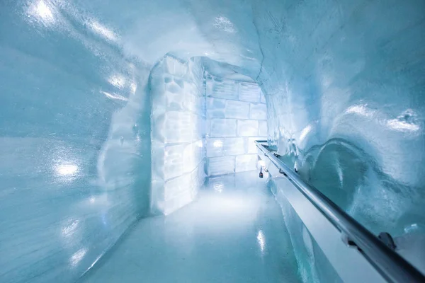 Ijs Grot Loopbrug Jungfraujoch Zwitserland — Stockfoto