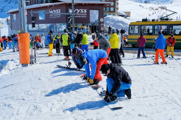 Kleine Scheidegg Marzo Treno Hotel Con Eiger Kleine Scheidegg Svizzera — Foto Stock